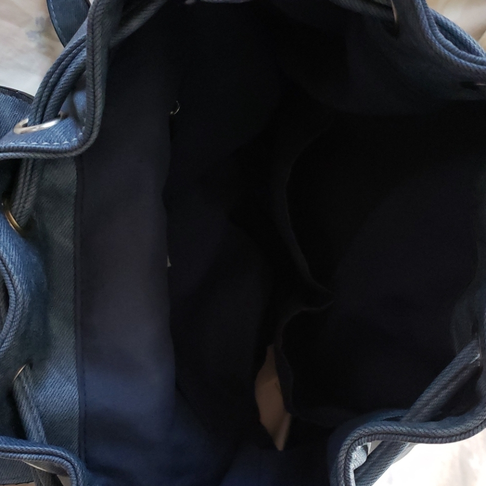 Backpack - Picture 3 of 3